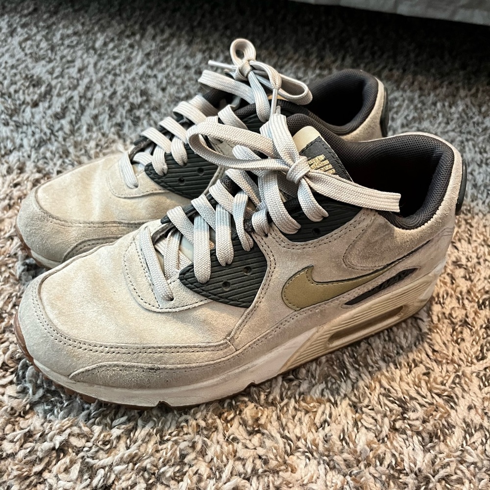 Nike Women's Light Gray Suede Air Max Sneakers